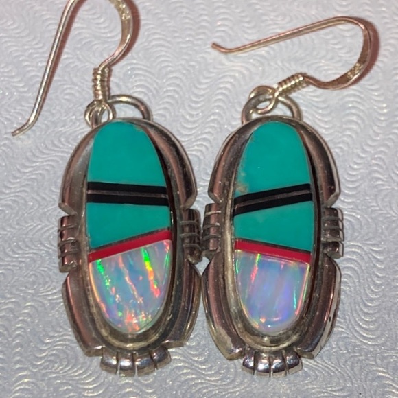 Zuni Native American Inlay Earrings - Picture 8 of 10